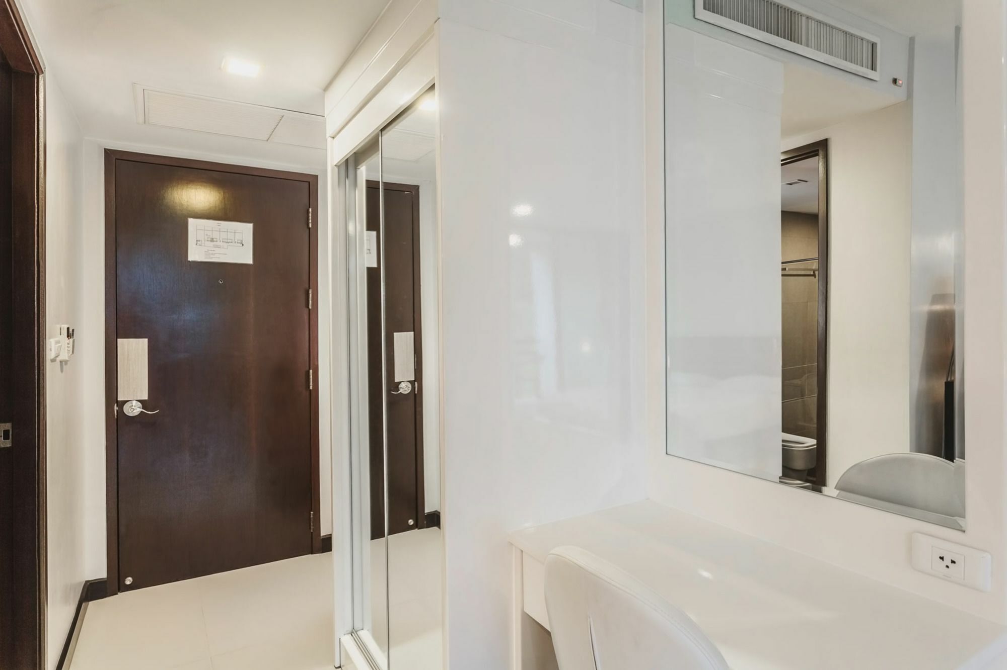Condo In Bangtao In Kris Condo 402 Phuket Exterior foto